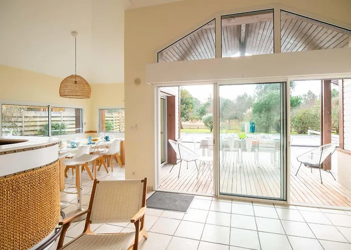 Dom wakacyjny 145 M Near Ocean With Pool And Garden *